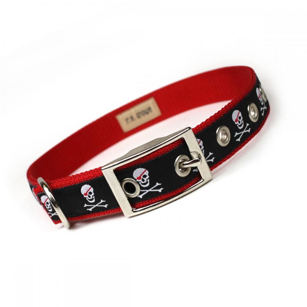 Black And Red Skull And Crossbones Metal Buckle Dog Collar (3/4 Inch)